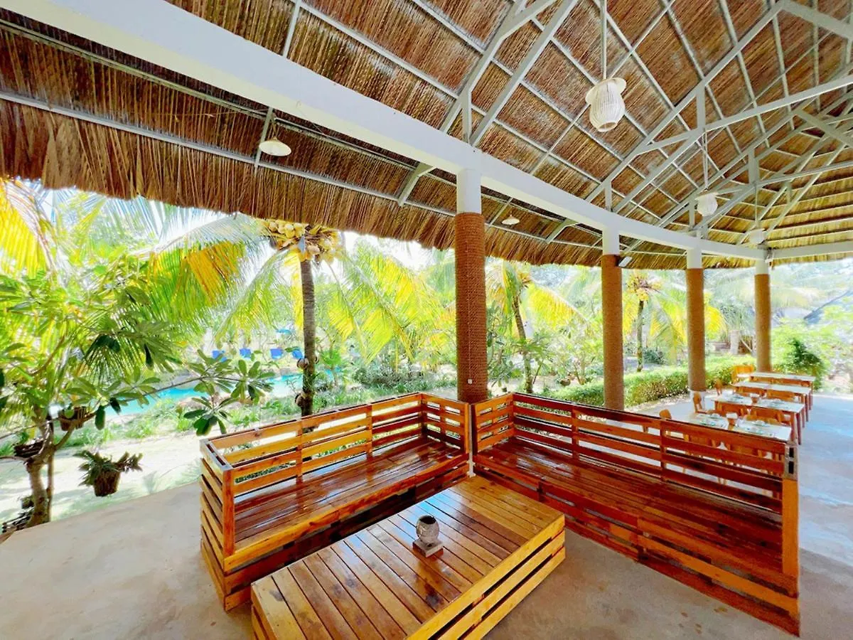 Me Bungalow Beach Resort Phan Thiet