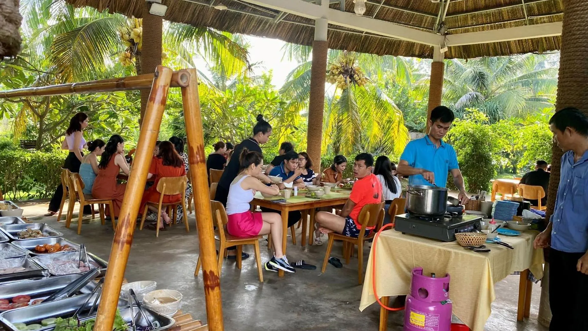 Me Bungalow Beach Resort Phan Thiet