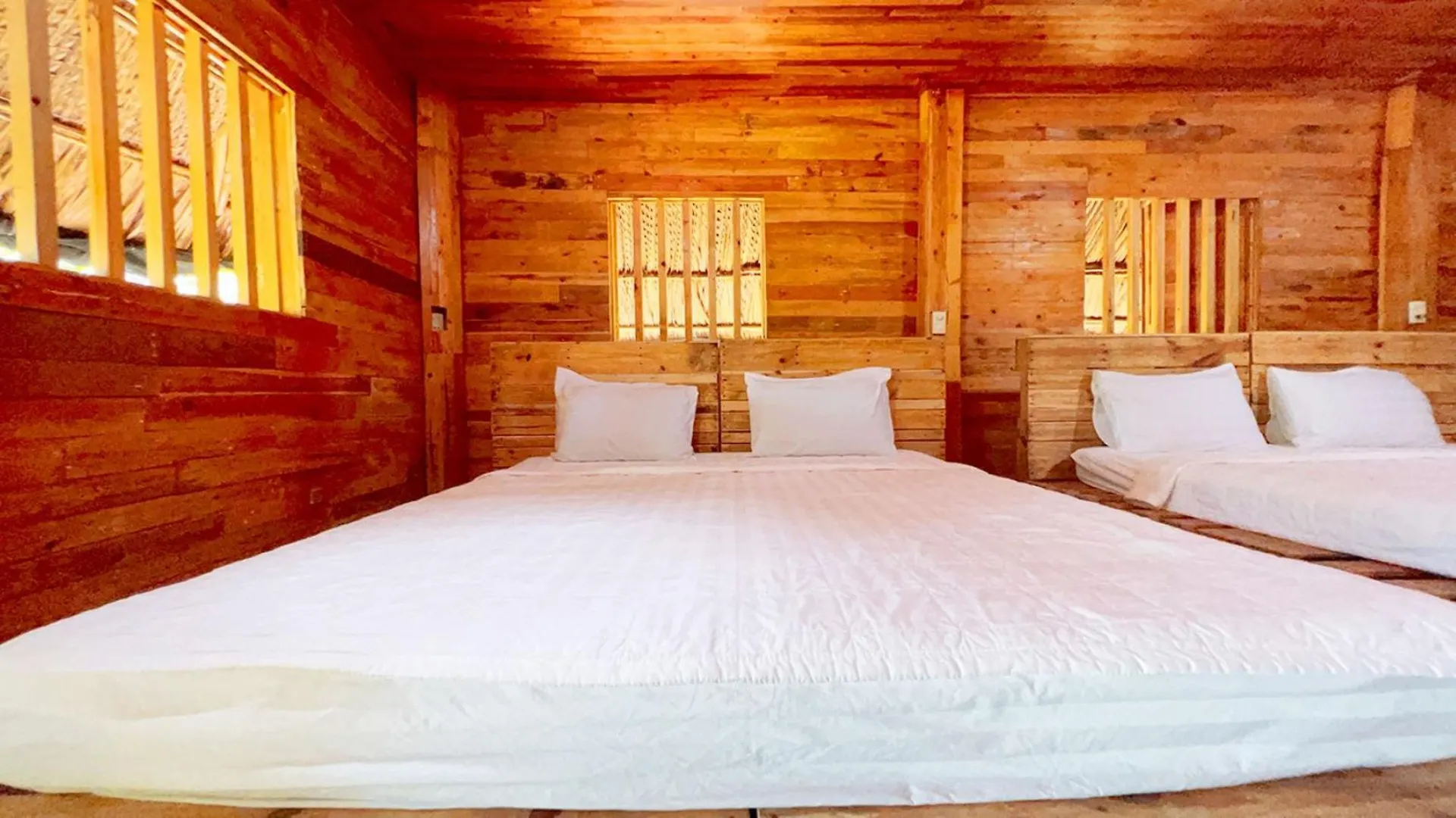 ****  Me Bungalow Beach Resort Phan Thiet Vietnam