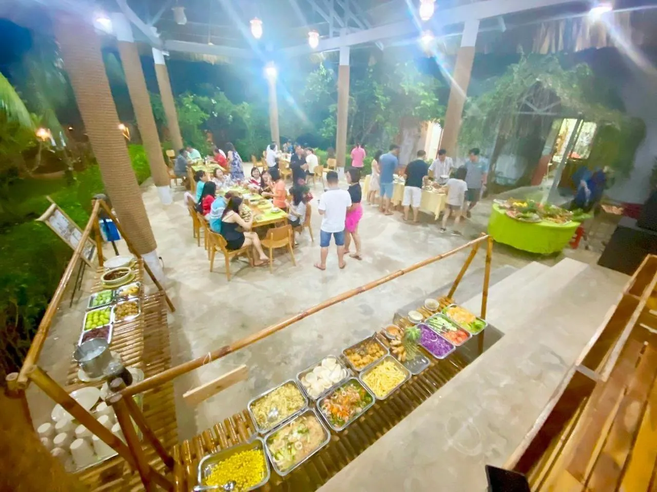 Me Bungalow Beach Resort Phan Thiet 4*,  Vietnam