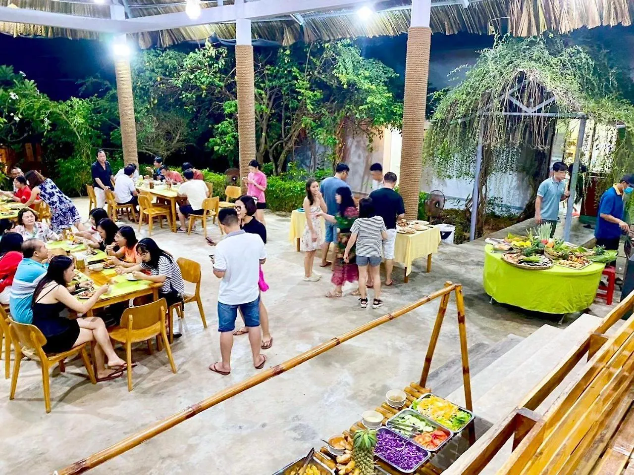 ****  Me Bungalow Beach Resort Phan Thiet Vietnam
