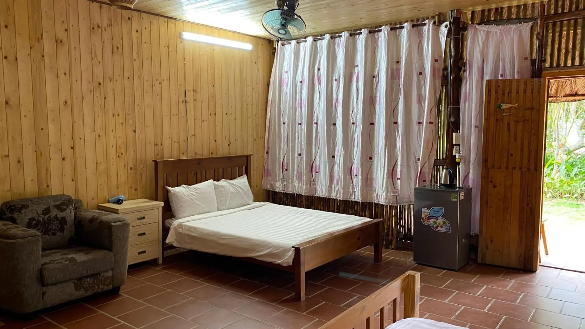 Me Bungalow Beach Resort Phan Thiet